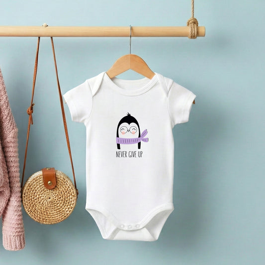 Asla Vazgeçme Penguen – %100 Pamuk Baskılı Bebek Badi | Kivvy SoftTouch™