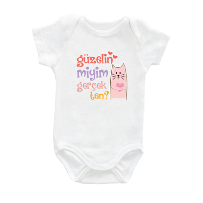 Güzelin miyim Gerçekten? – %100 Pamuk Baskılı Bebek Badi | Kivvy SoftTouch™